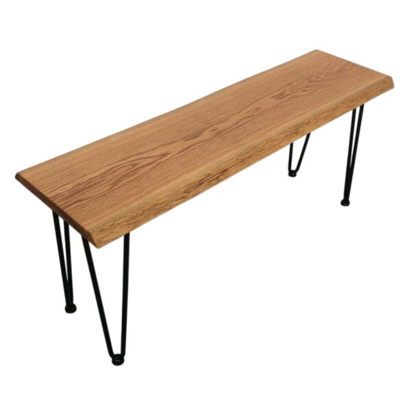 kiuub Sitzbank Eiche mit Naturkante aus einem Stück auf schwarzen Hairpin Legs